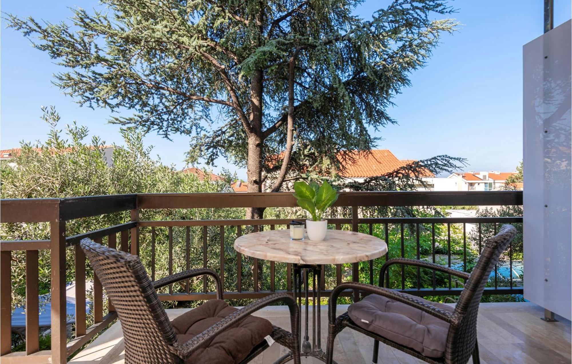 Awesome Apartment In Makarska With Wifi Exterior foto