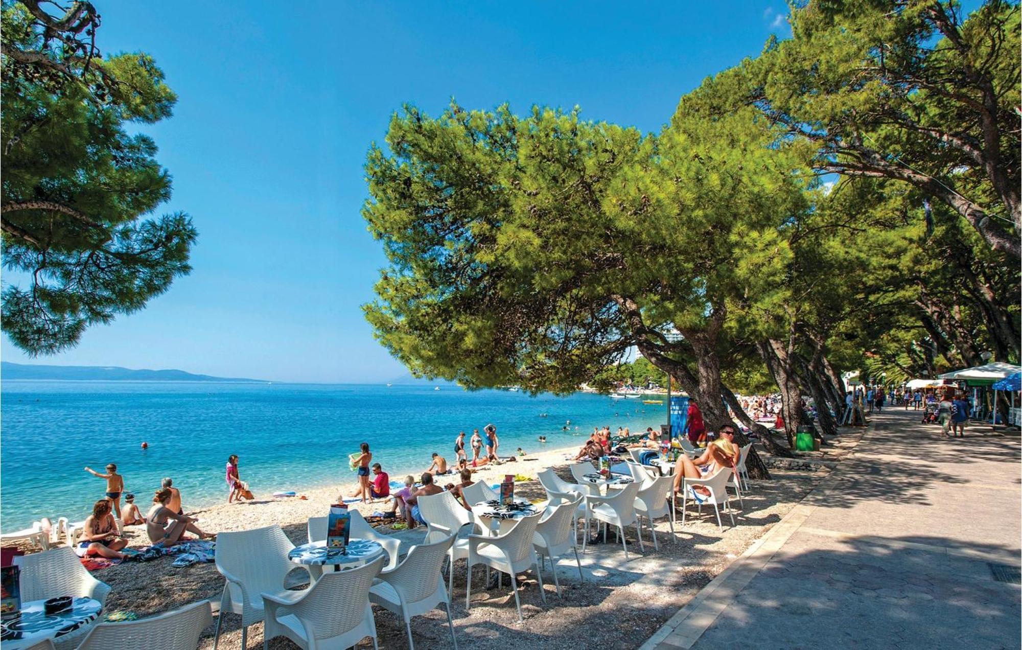 Awesome Apartment In Makarska With Wifi Exterior foto