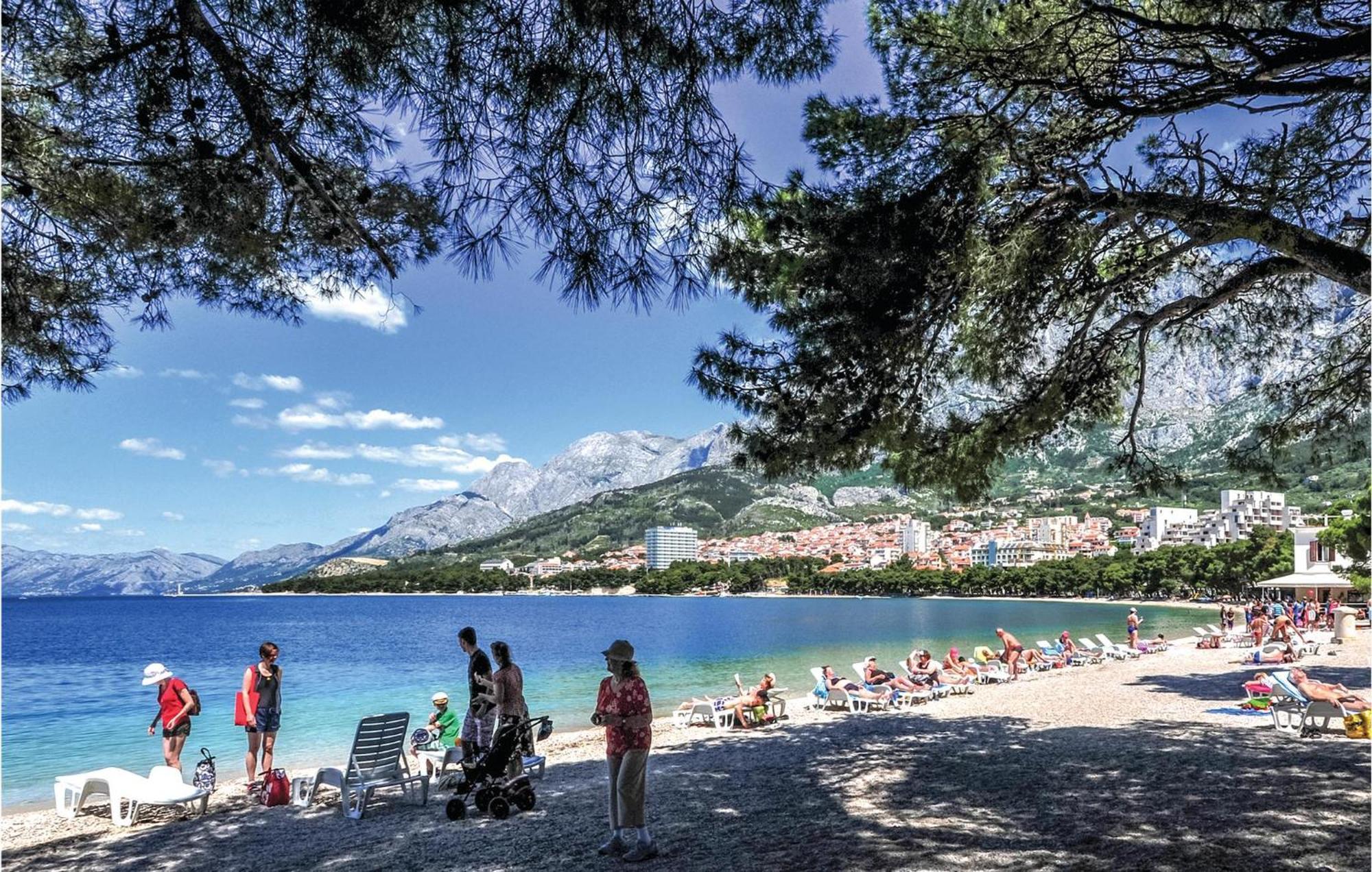 Awesome Apartment In Makarska With Wifi Exterior foto